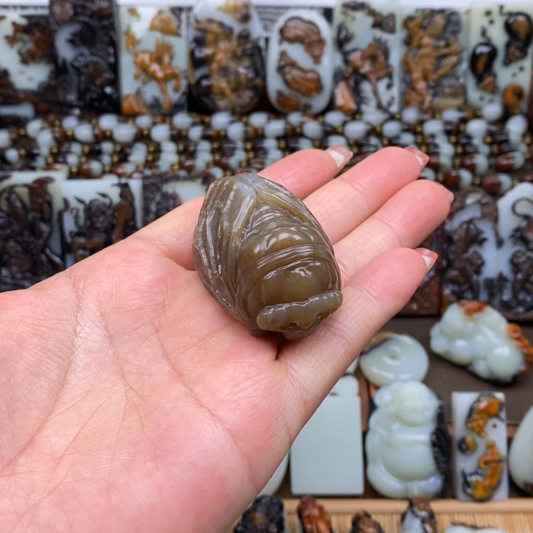 颈饰未镶嵌和田玉