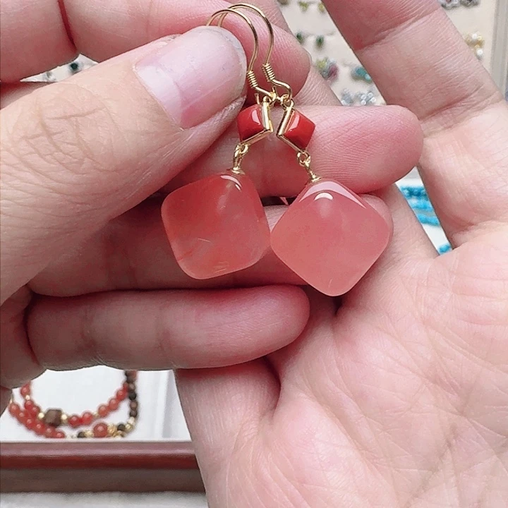 南红玛瑙耳饰银S925镶嵌耳钉