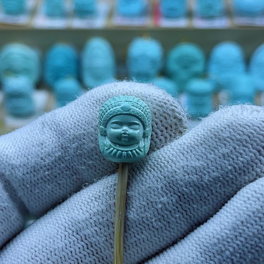 绿松石未镶嵌珠宝奇石