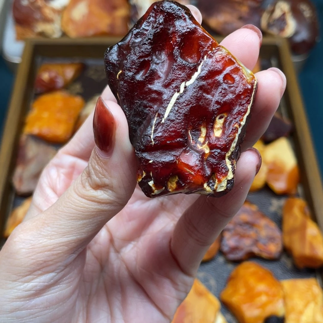 琥珀未镶嵌珠宝奇石