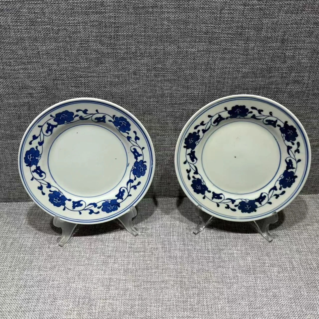 lot8850 567青花缠枝纹瓷蝶/云南典藏