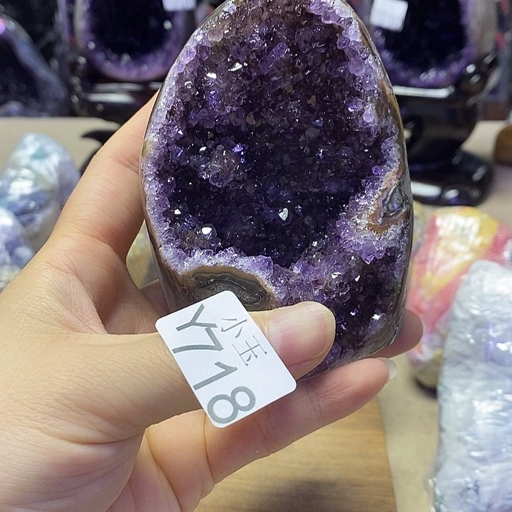 未镶嵌水晶大型摆件（非配饰）摆件