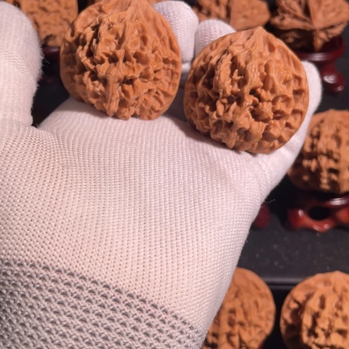 文玩核桃吊坠45官帽