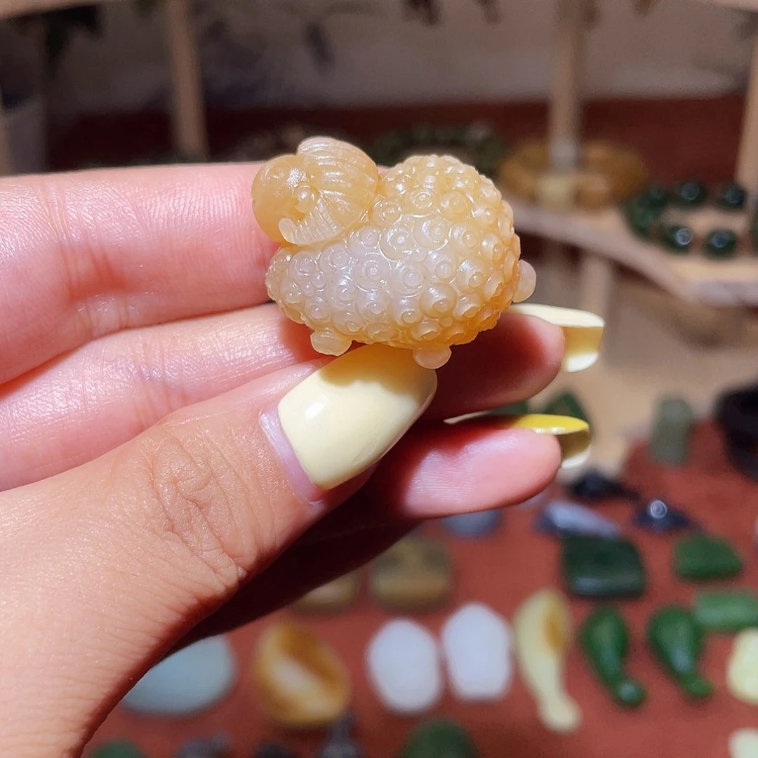颈饰未镶嵌和田玉