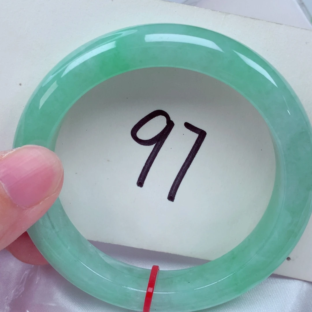 未镶嵌手镯翡翠翡翠