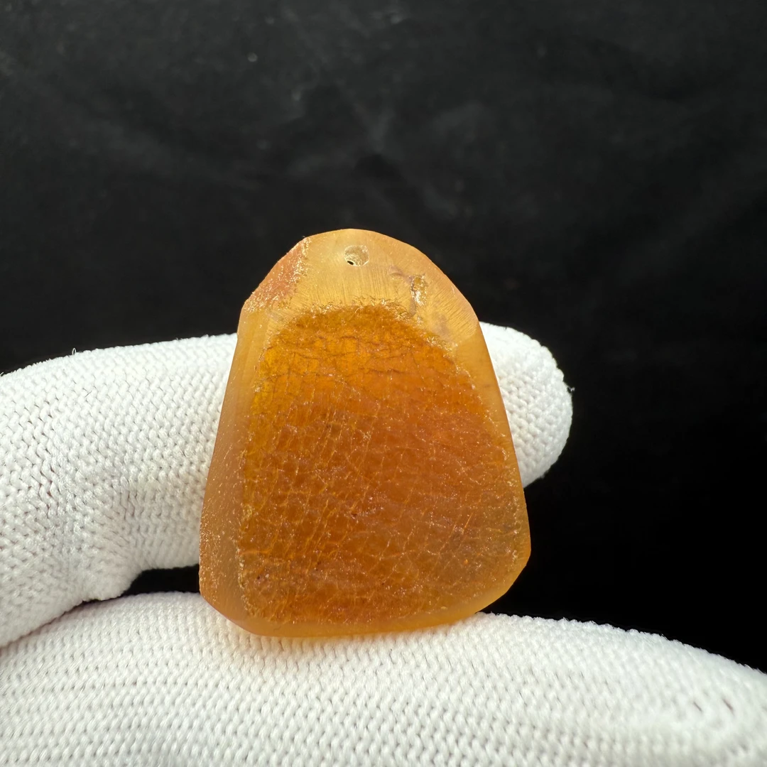 B5413天然原矿蜜蜡微瑕特价原皮吊坠23*27.6mm支持复检
