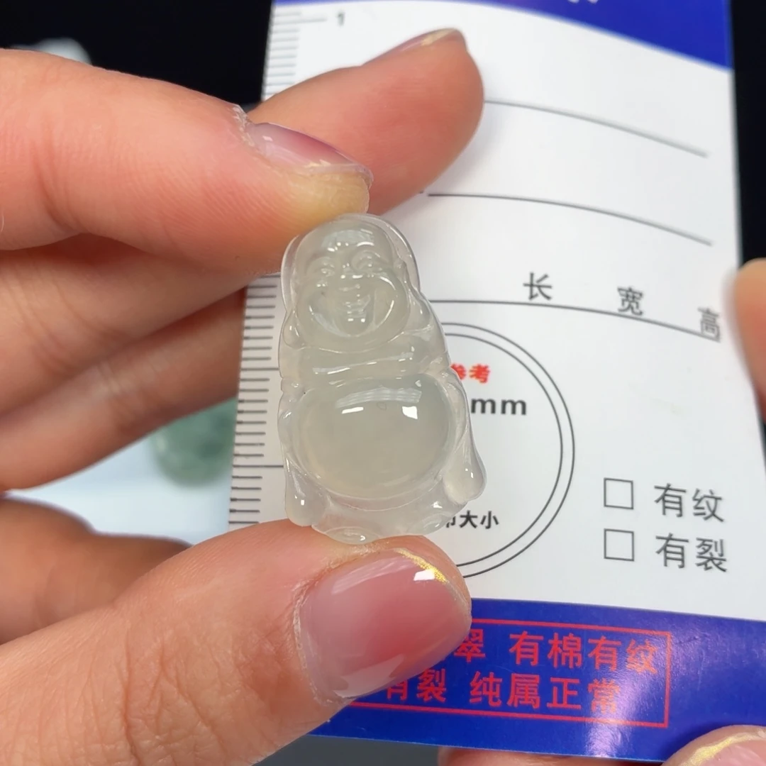 翡翠未镶嵌颈饰站佛