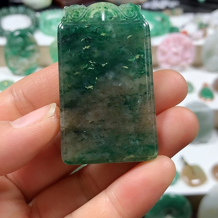 未镶嵌独山玉颈饰