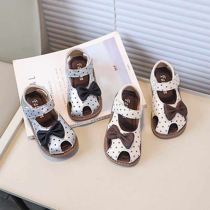 女童凉鞋2025夏季新款儿童时尚百搭休闲鞋小女孩户外舒适勃肯鞋