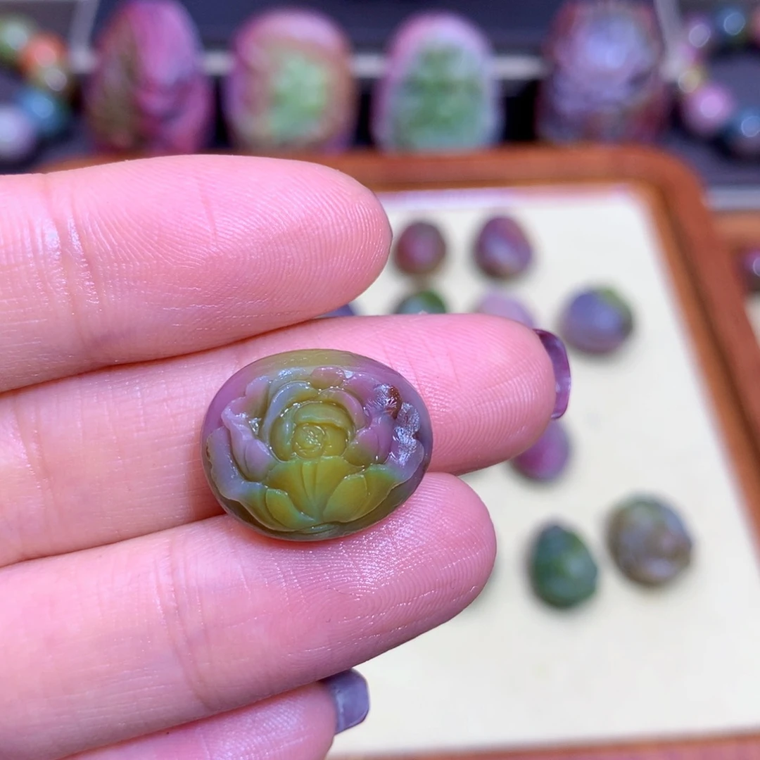 玛瑙挂件未镶嵌蒋*盐源定制