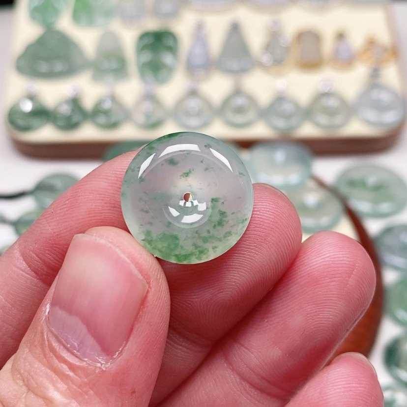 【闪购商品】颈饰未镶嵌翡翠