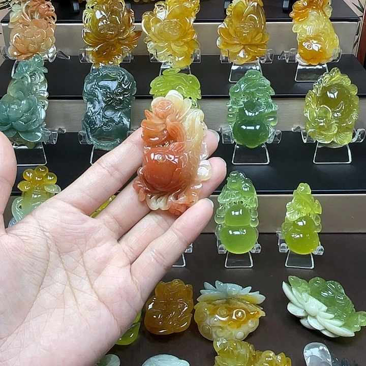 揽****蛇纹石玉未镶嵌颈饰