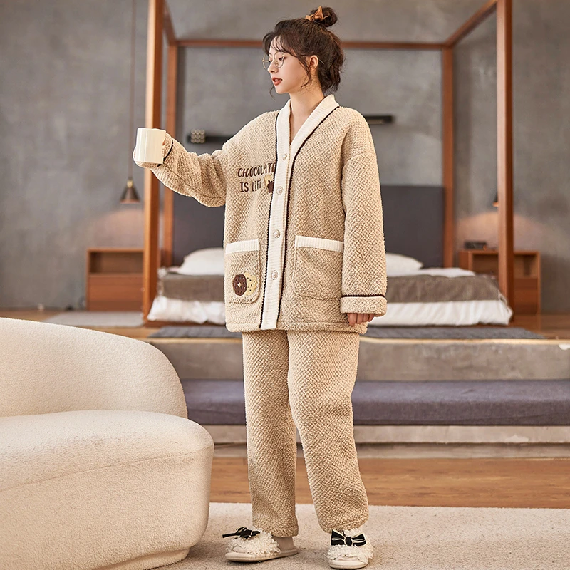 2025新款女生刺绣饼干简约舒适时尚长裤长袖睡衣套装可外穿家居服