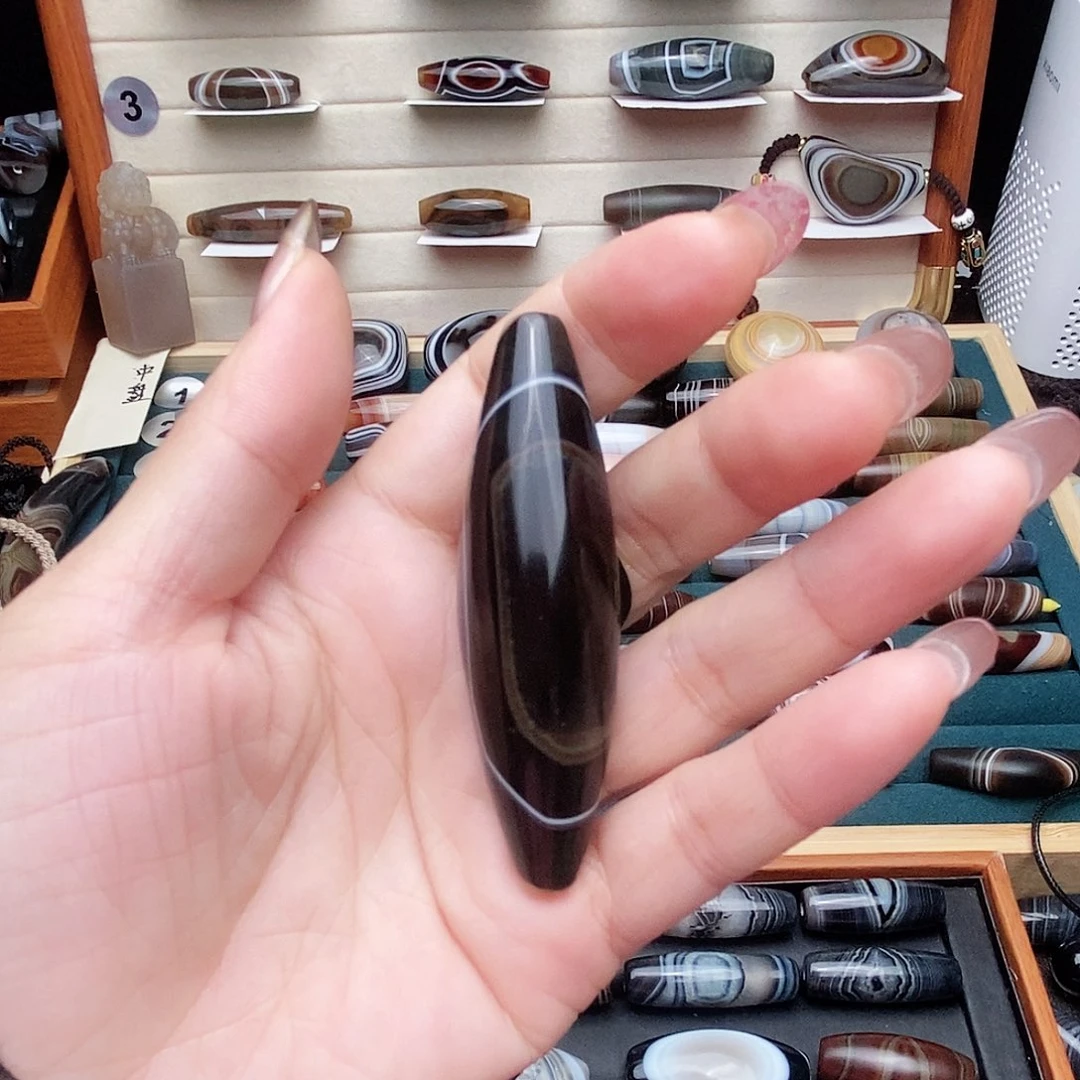 合金颈饰玛瑙/玉髓越***。