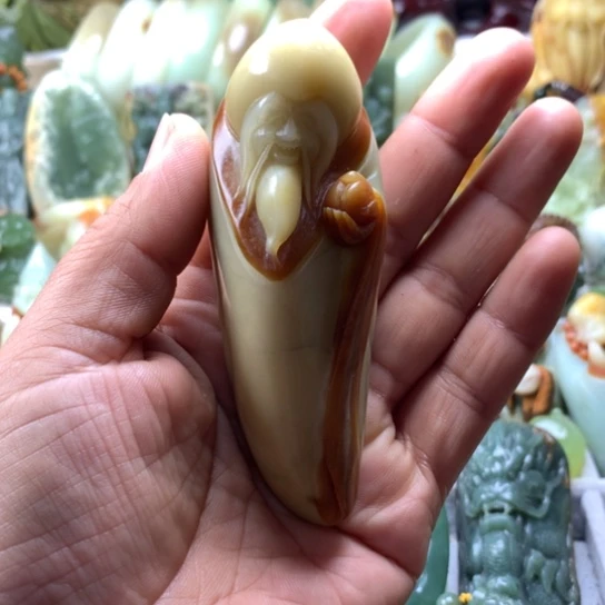 笑***声蛇纹石玉未镶嵌岫玉手把件