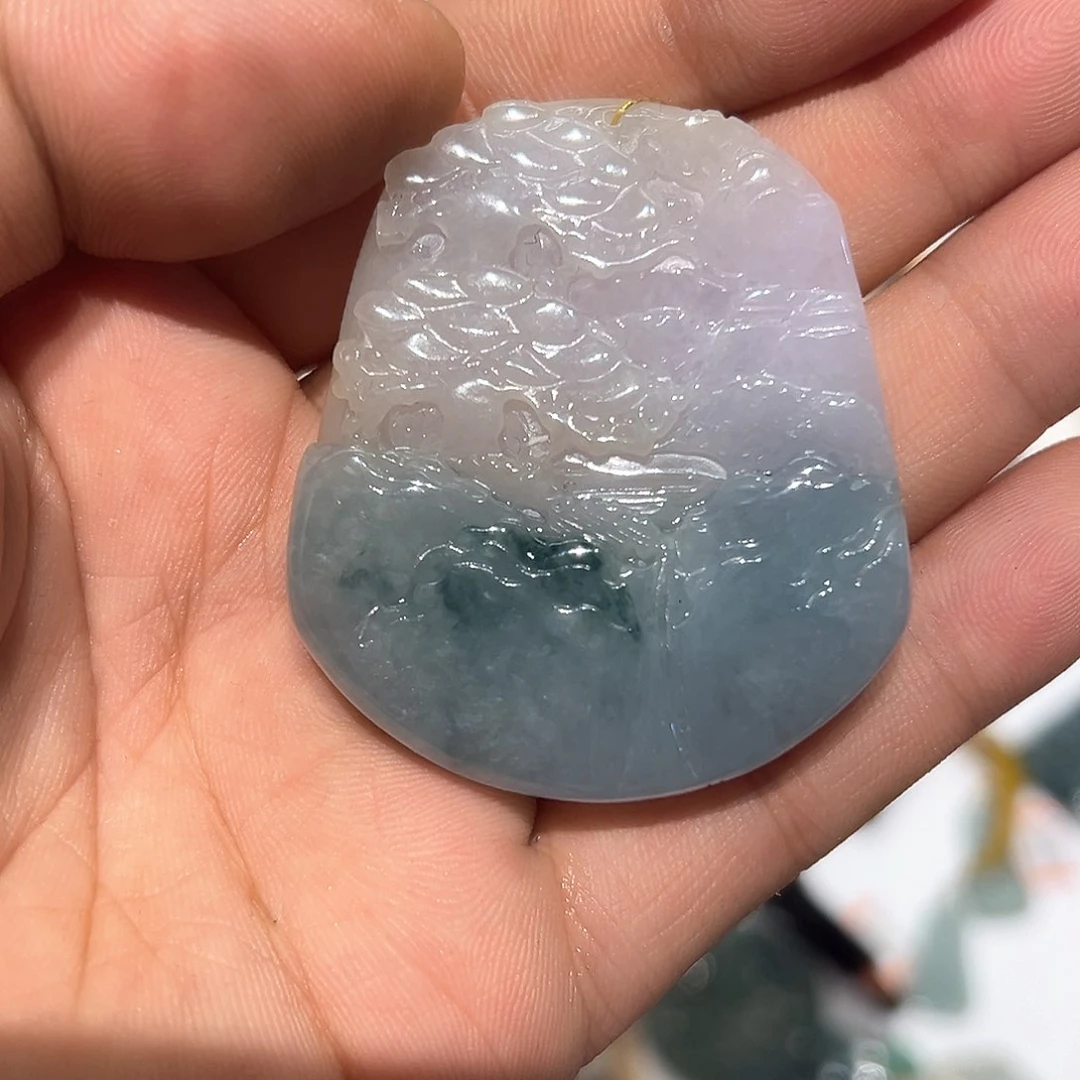 翡翠未镶嵌颈饰挂件