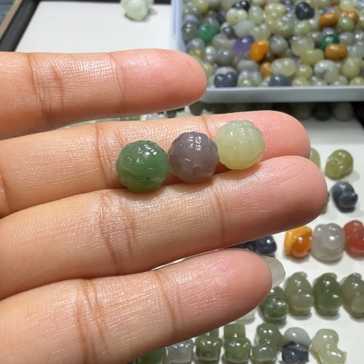 j***y未镶嵌和田玉珠宝半成品
