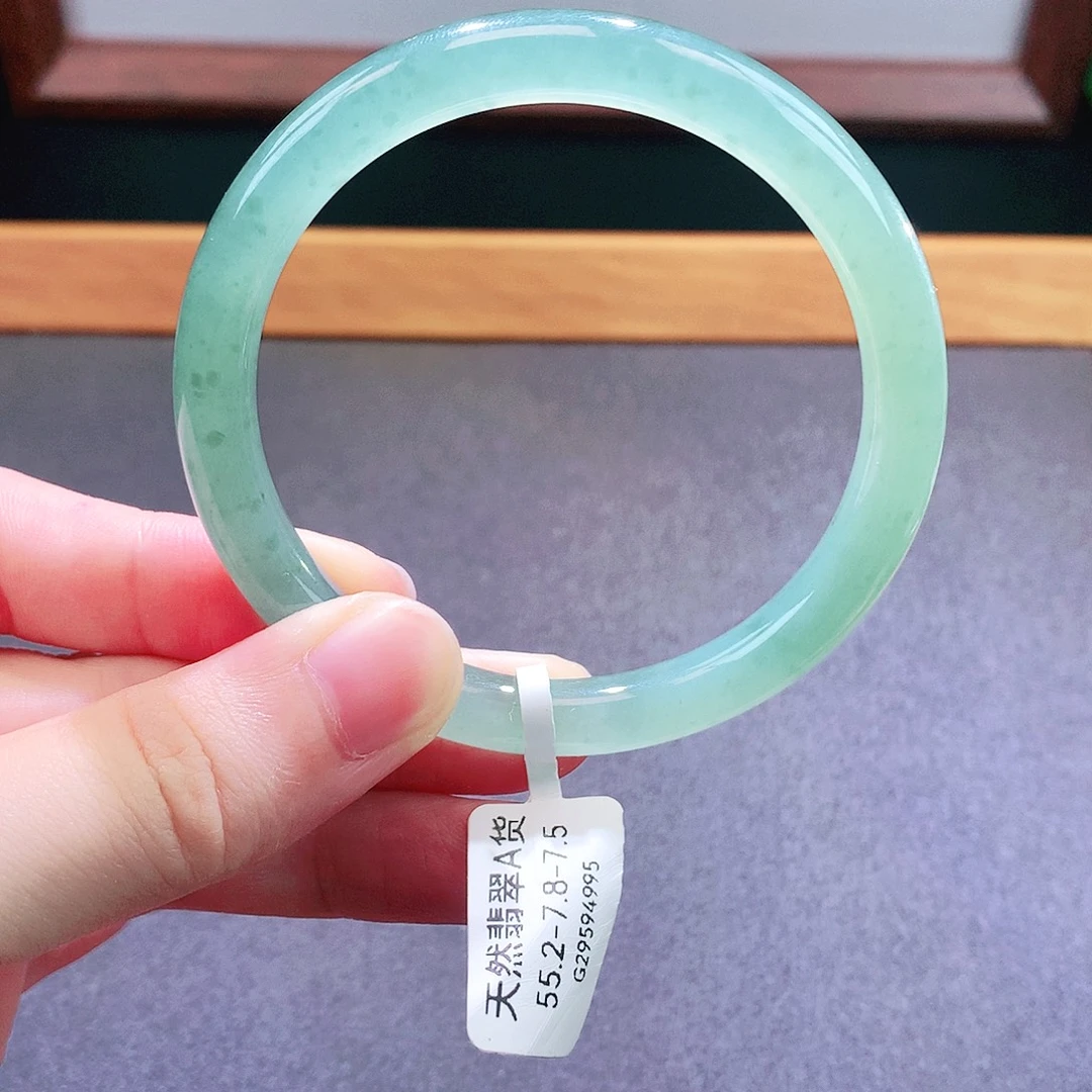 未镶嵌手镯翡翠天然翡翠