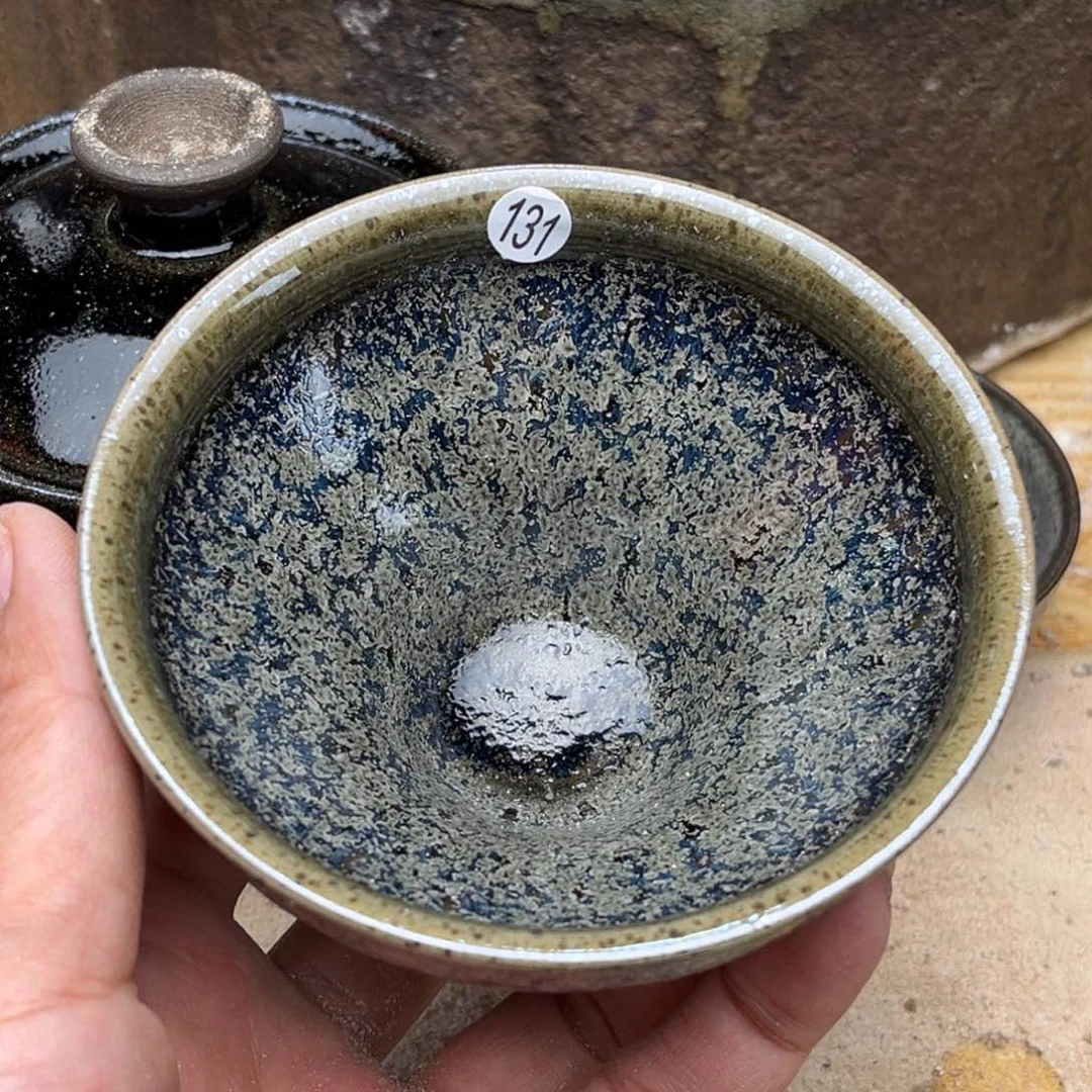 茶盏义兴龙窑坚持真柴烧