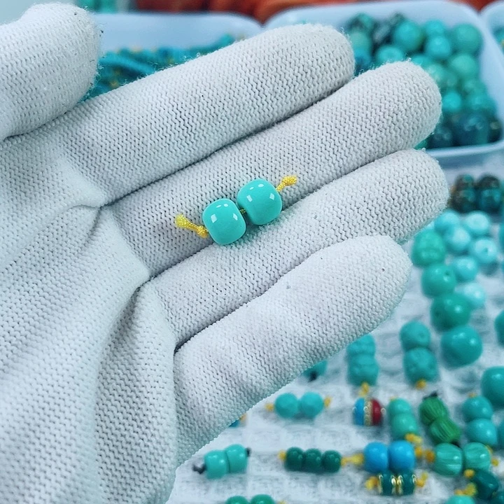 南红玛瑙未镶嵌珠宝奇石