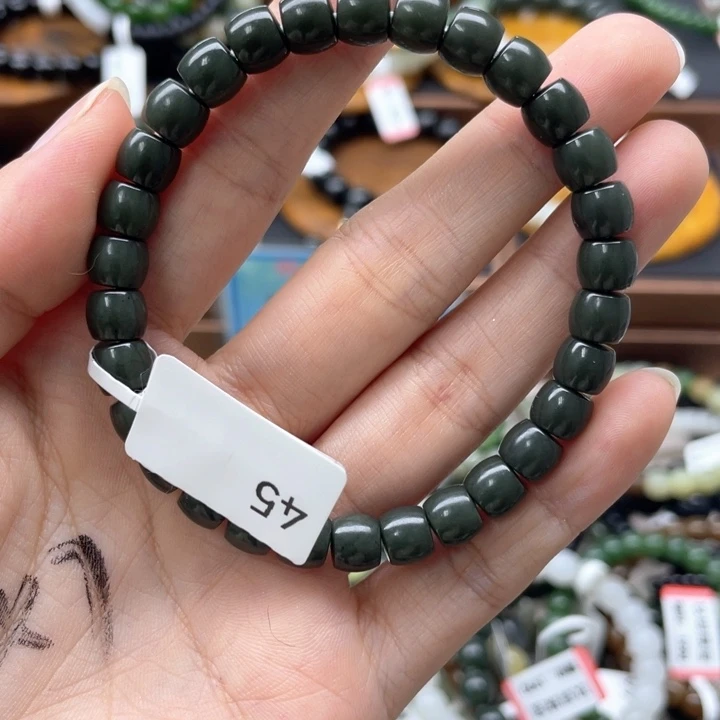 未镶嵌手链透闪石质玉