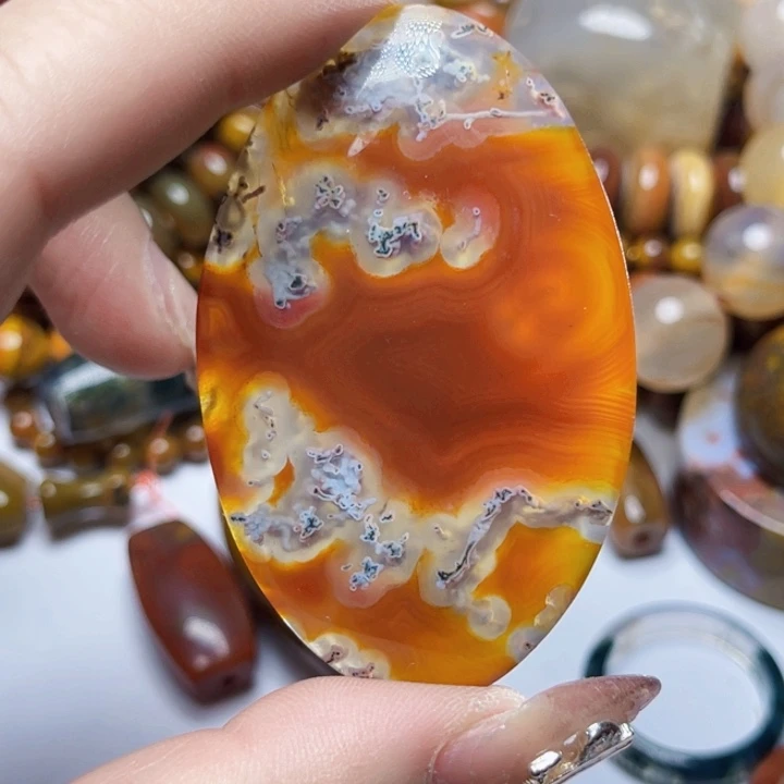 玛瑙/玉髓颈饰未镶嵌