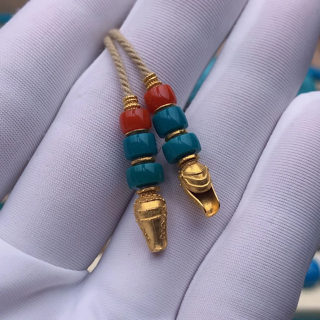 绿松石18K金镶嵌珠宝奇石