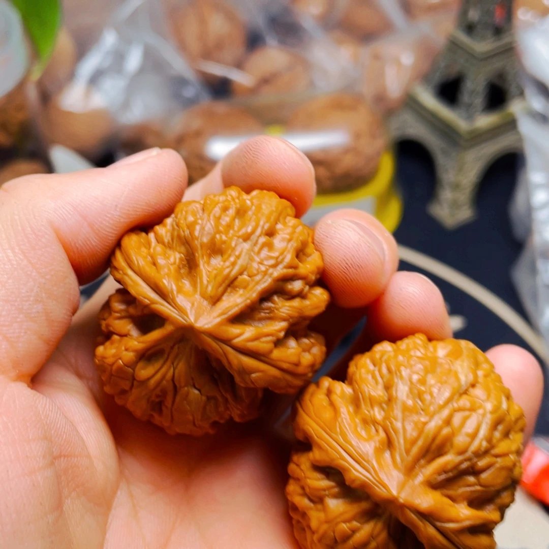 文玩核桃吊坠c****l红锦鲤