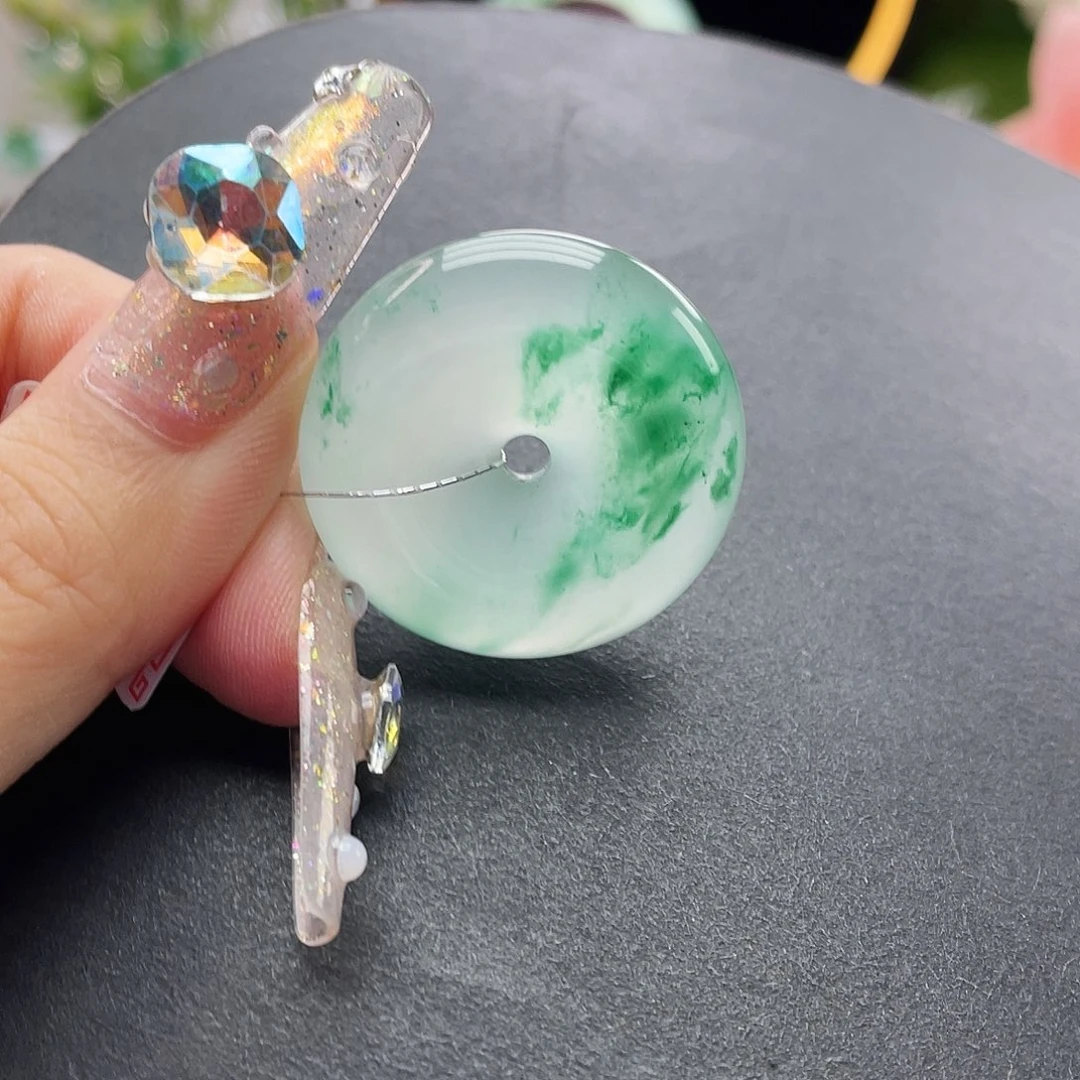 石英质玉（非洲翠）未镶嵌颈饰樱***雨