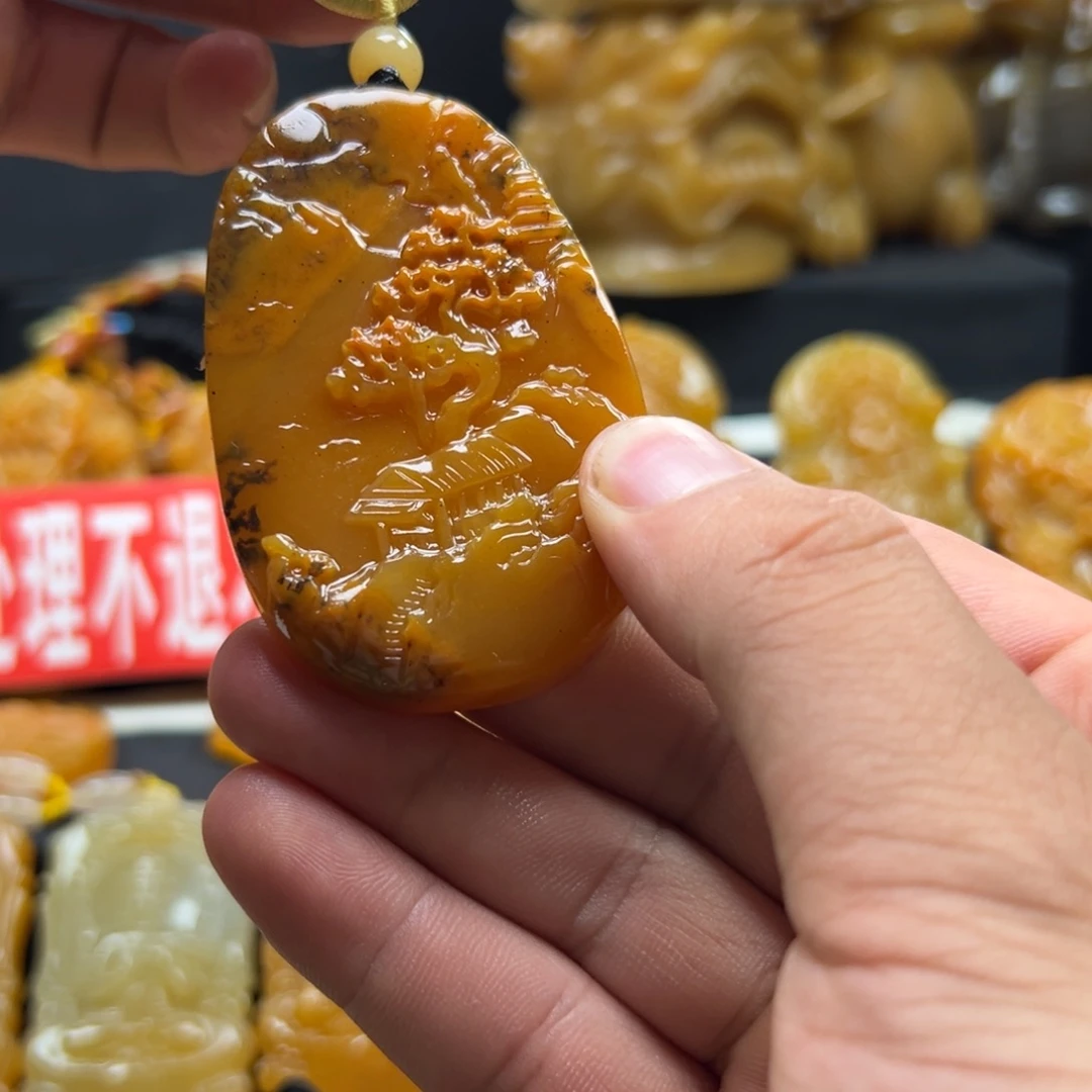 石英质玉（黄龙玉）未镶嵌黄龙玉