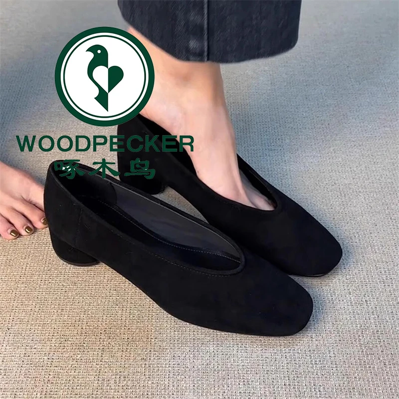 啄木鸟绒面一脚蹬通勤单鞋女2025新款百搭方头浅口粗跟休闲奶奶鞋