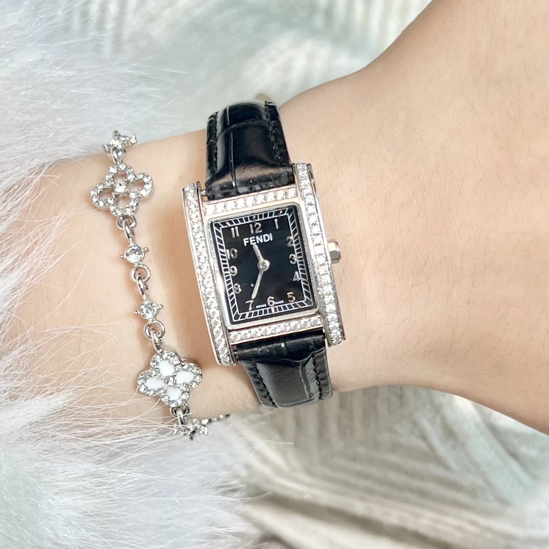 95新 FENDI/芬迪 vintage中古手表/石英表/后钻/FD050