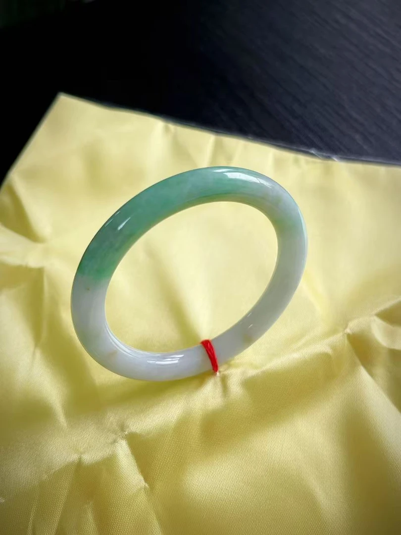 天然缅甸翡翠手镯时尚少女美人镯平安镯