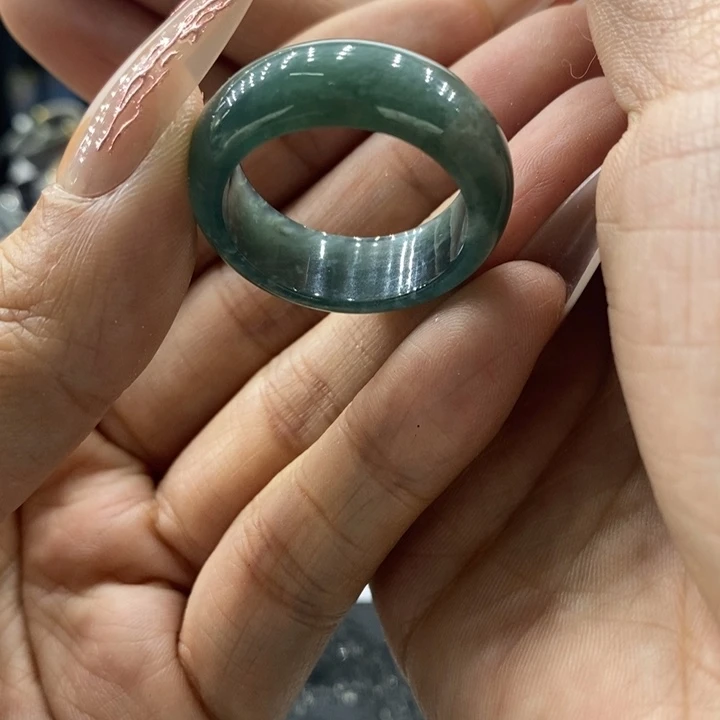 翡翠吊坠(不含链)未镶嵌初*?9474