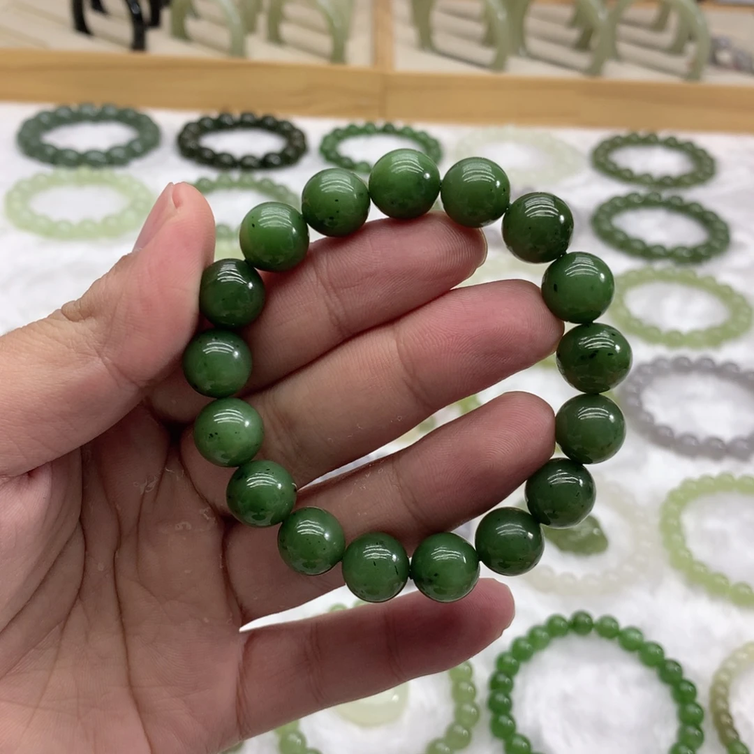 和田玉未镶嵌手串（猕猴桃碧玉11.8）
