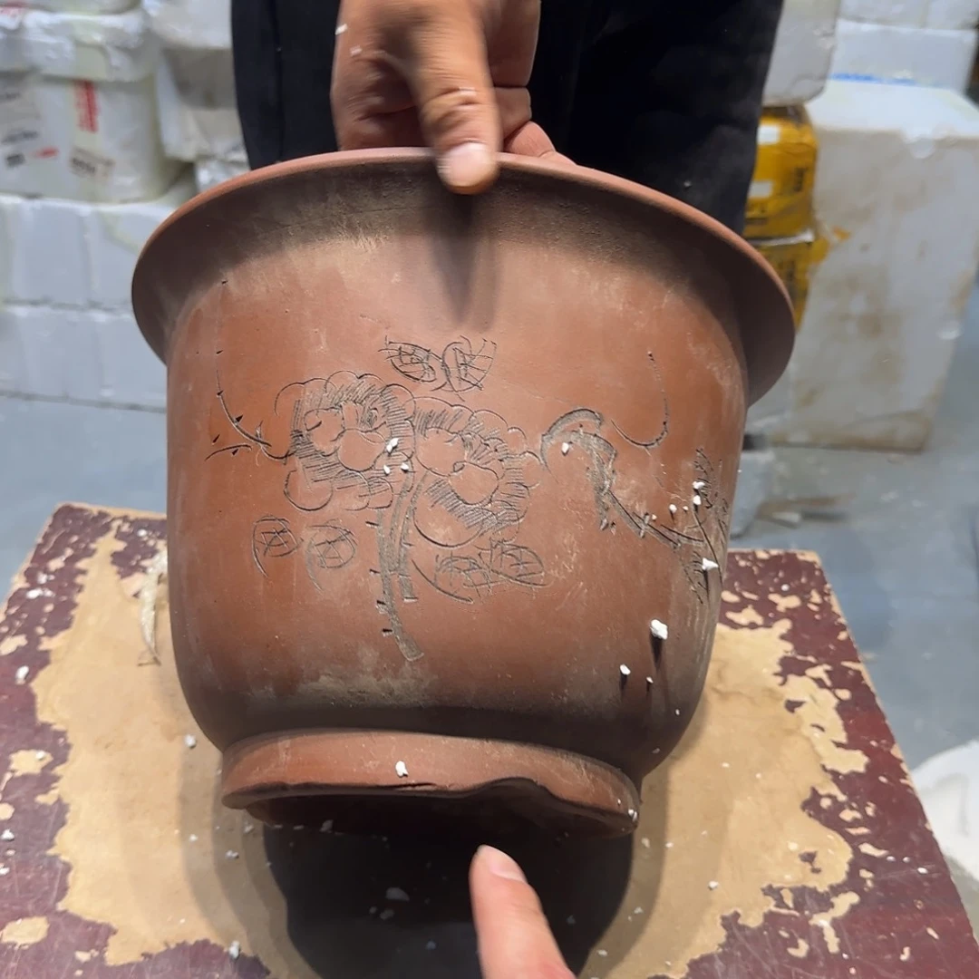紫砂花盆口径31瑕疵