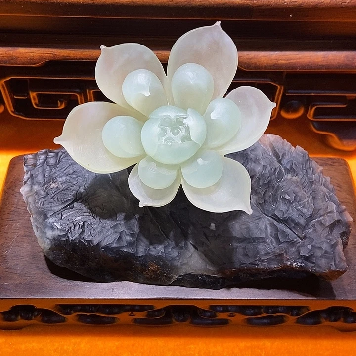 用***3蛇纹石玉（覆膜）合金珠宝奇石