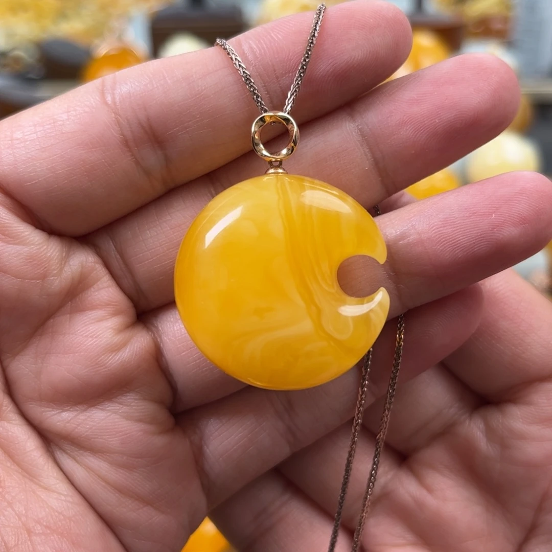 蜜蜡18K金镶嵌珠宝奇石