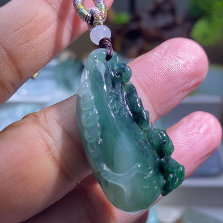 【闪购商品】翡翠未镶嵌颈饰.***生1111111111111