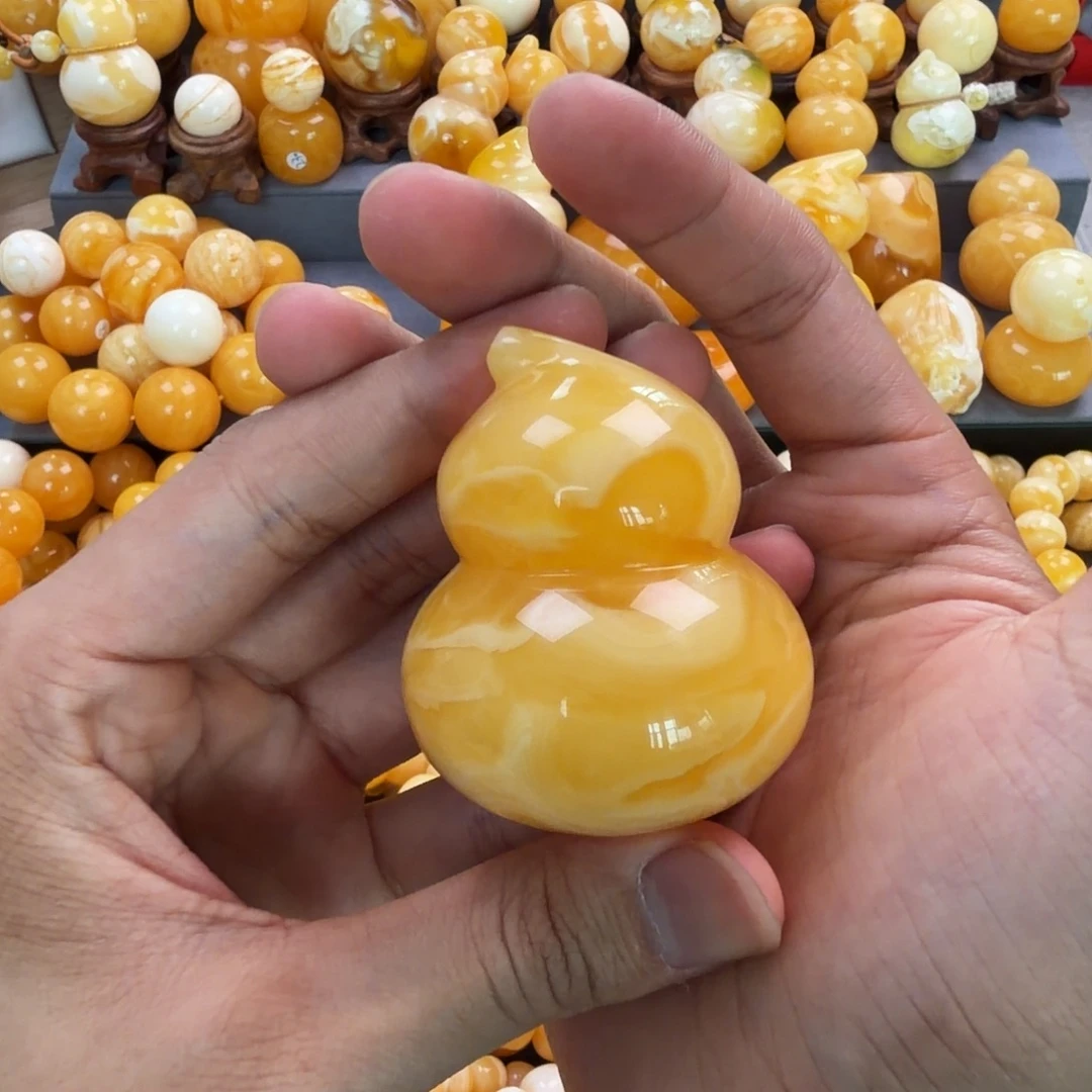 琥珀未镶嵌珠宝奇石62g