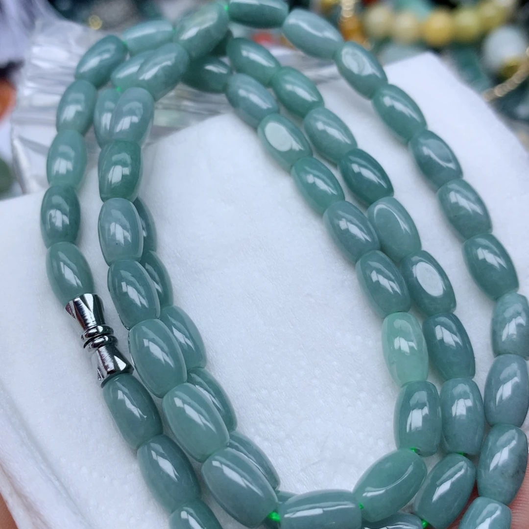 翡翠颈饰未镶嵌手串