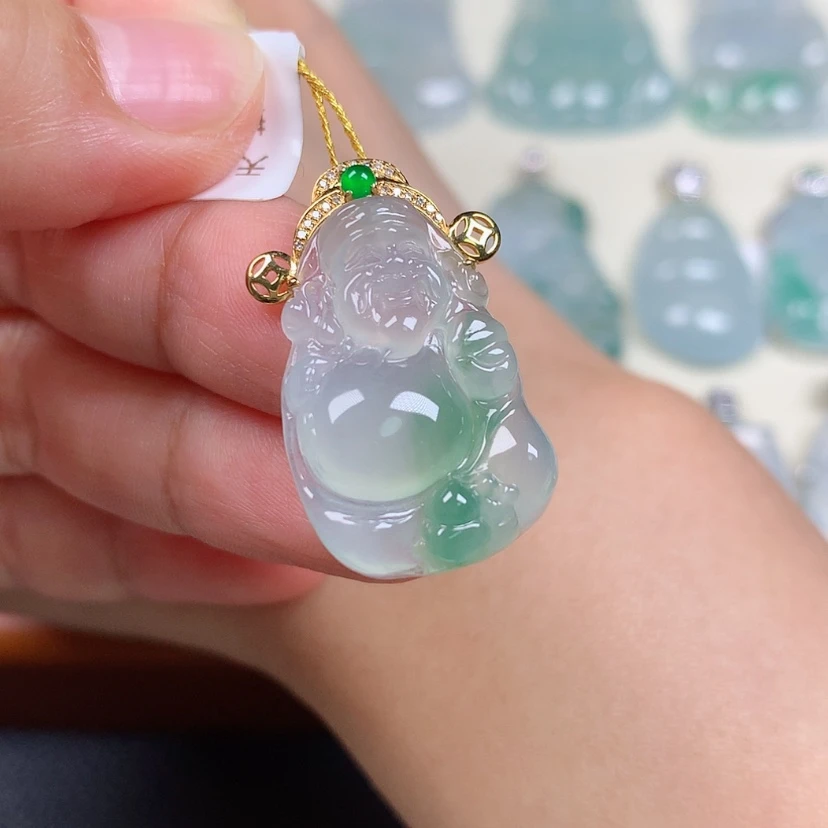 【闪购商品】翡翠18K金镶嵌颈饰财神