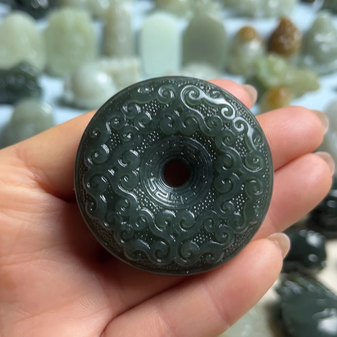 和田玉未镶嵌挂件