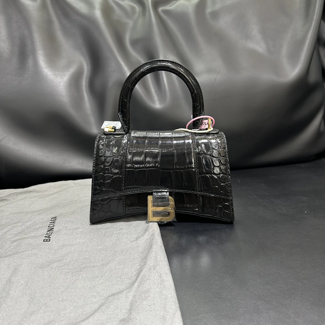 未使用 Balenciaga/巴黎世家 壹所/巴黎世家沙漏黑金鳄压xs号闲置