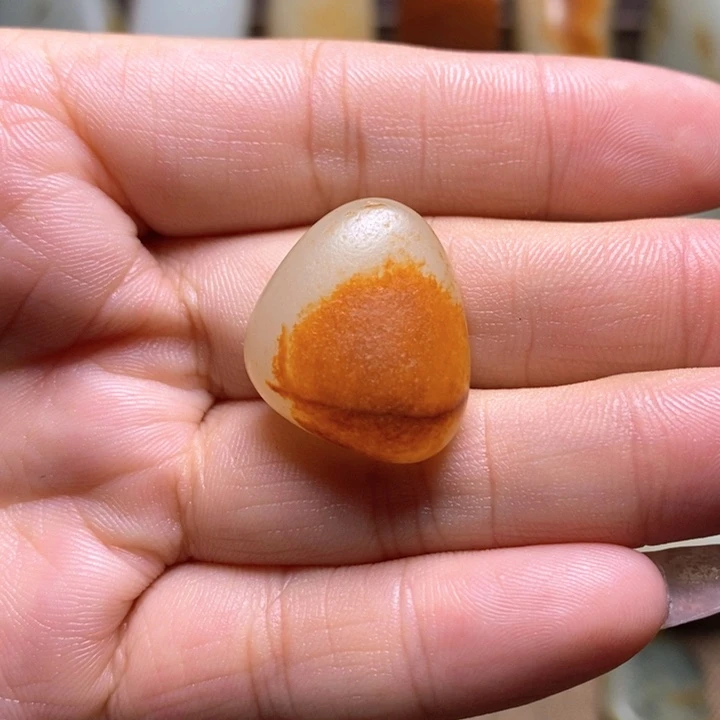 1未镶嵌定制和田玉细**酒