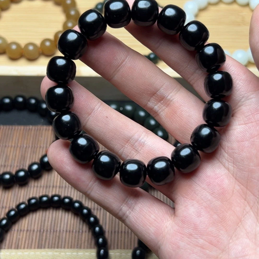 用***2和田玉未镶嵌颈饰