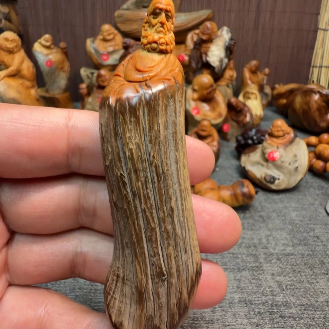 柏木（崖柏）蛇**转是一种以人为中心的