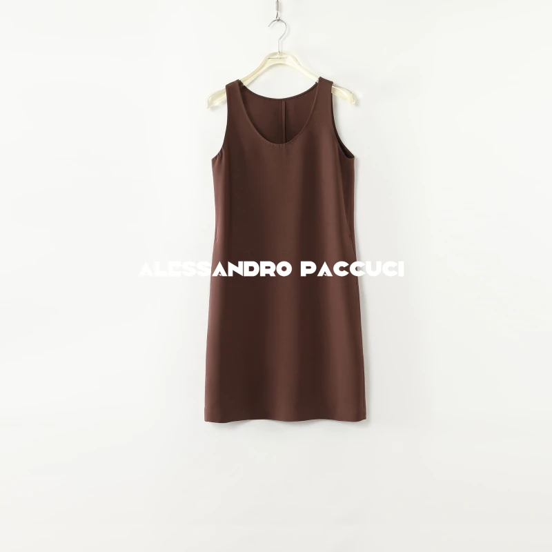 AP洛哥51003LL【舒言】绵羊毛+桑蚕丝多色后开叉背心连衣裙2025春