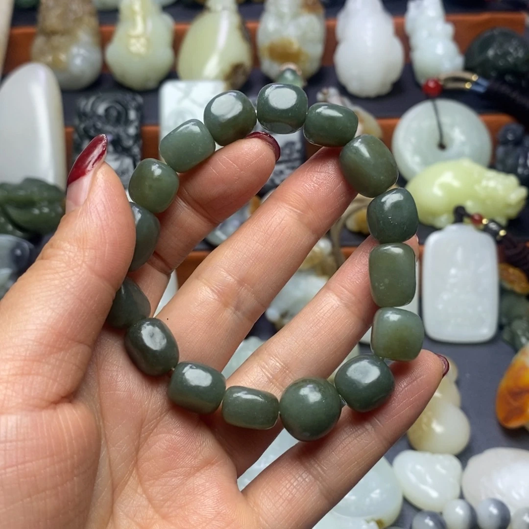 吊坠(不含链)未镶嵌和田玉（糖玉）