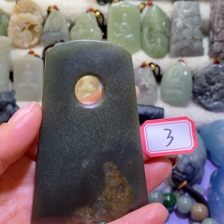 和田玉边角料未镶嵌